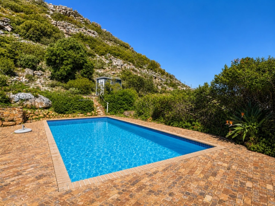 To Let 2 Bedroom Property for Rent in Crofters Valley Western Cape